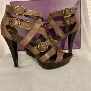 Fergie-Bridal Brown Pepper Sandals-Size: US 9.5